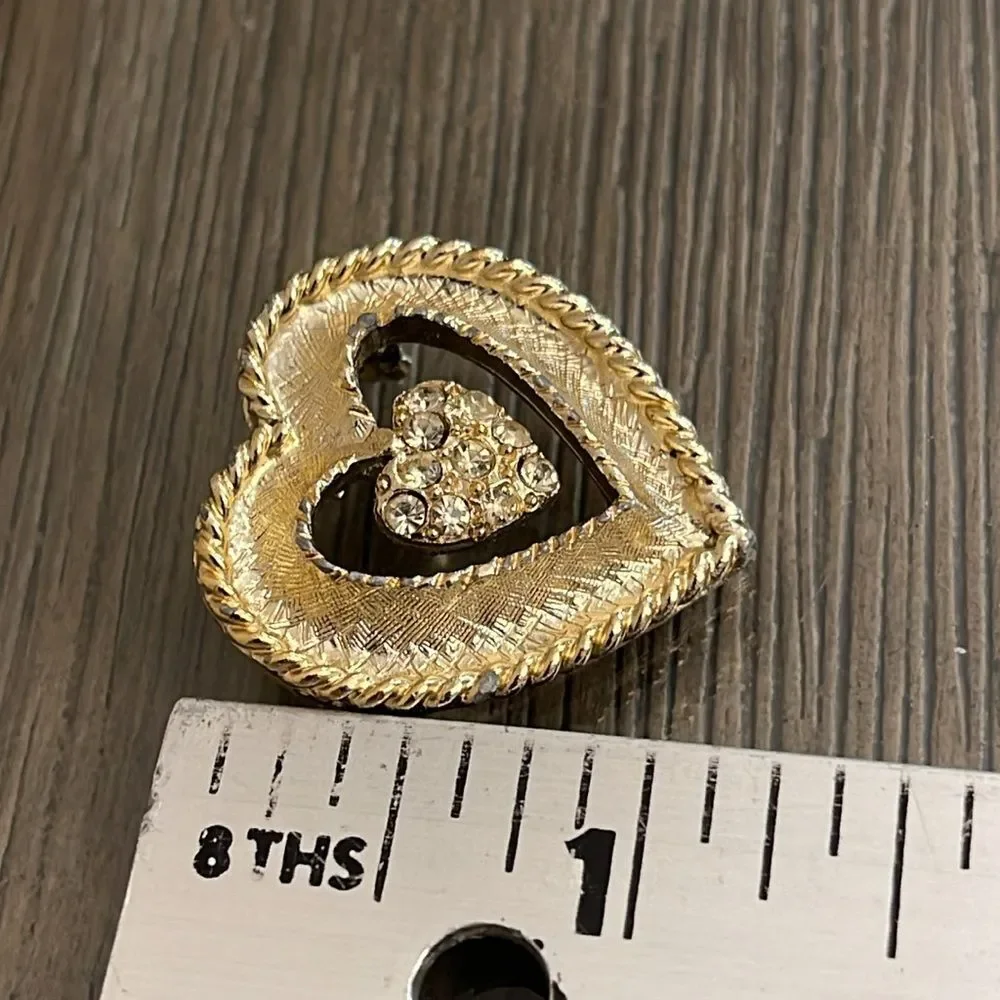 Vintage Light Gold-tone Texture Heart Pin with Rhinestone Accents